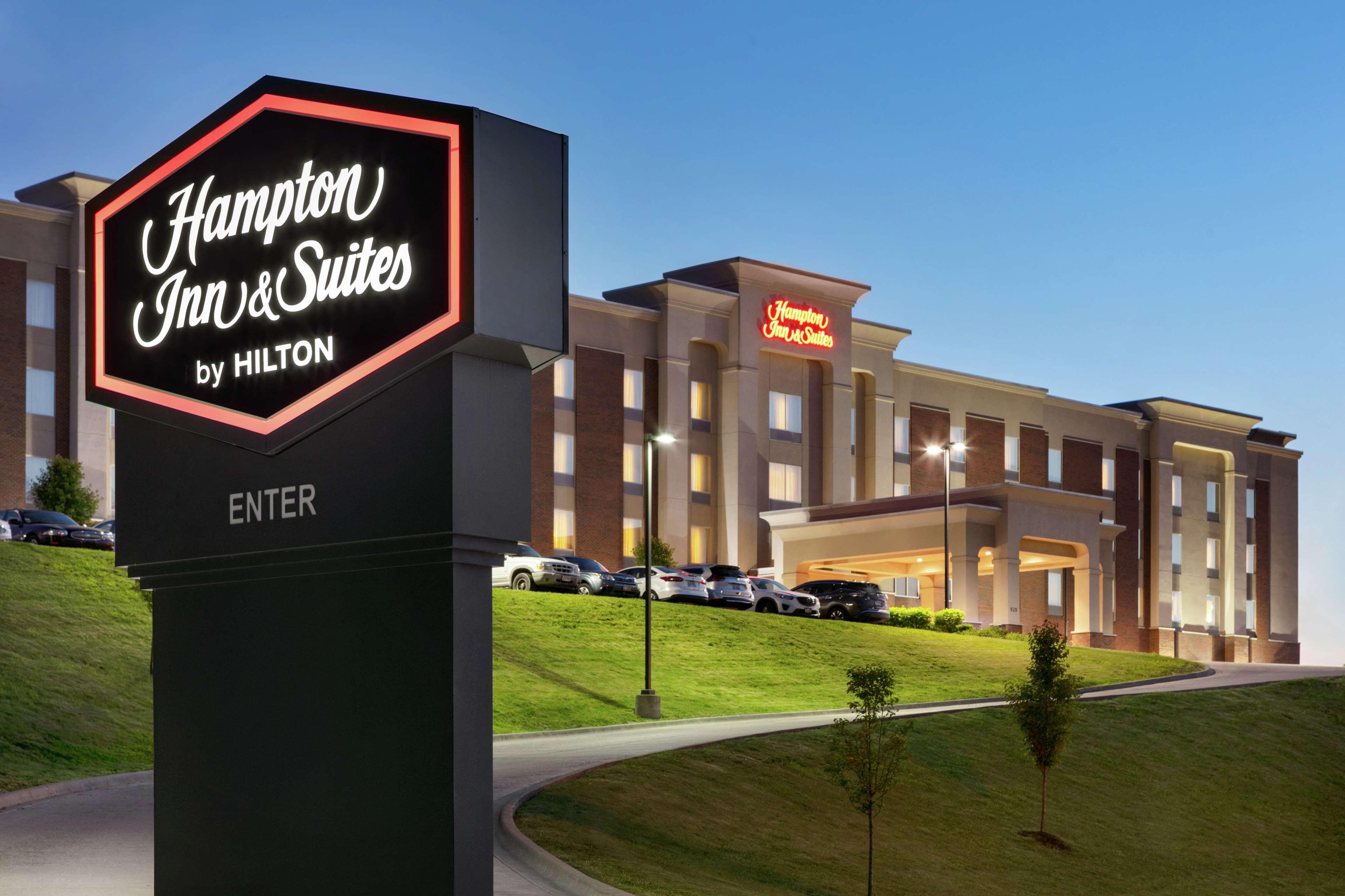 Hampton Inn And Suites Parkersburg Downtown Εξωτερικό φωτογραφία