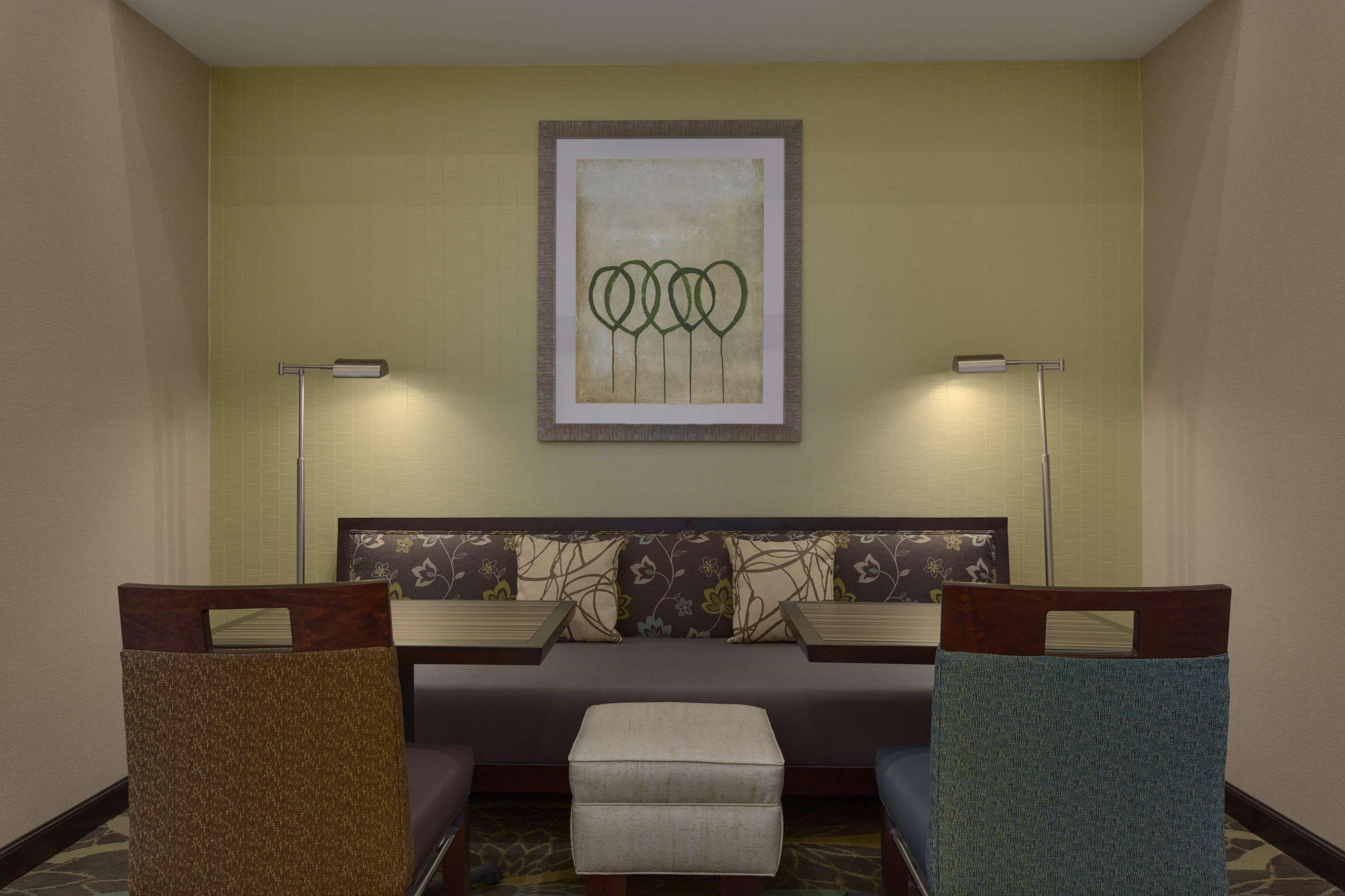 Hampton Inn And Suites Parkersburg Downtown Εξωτερικό φωτογραφία