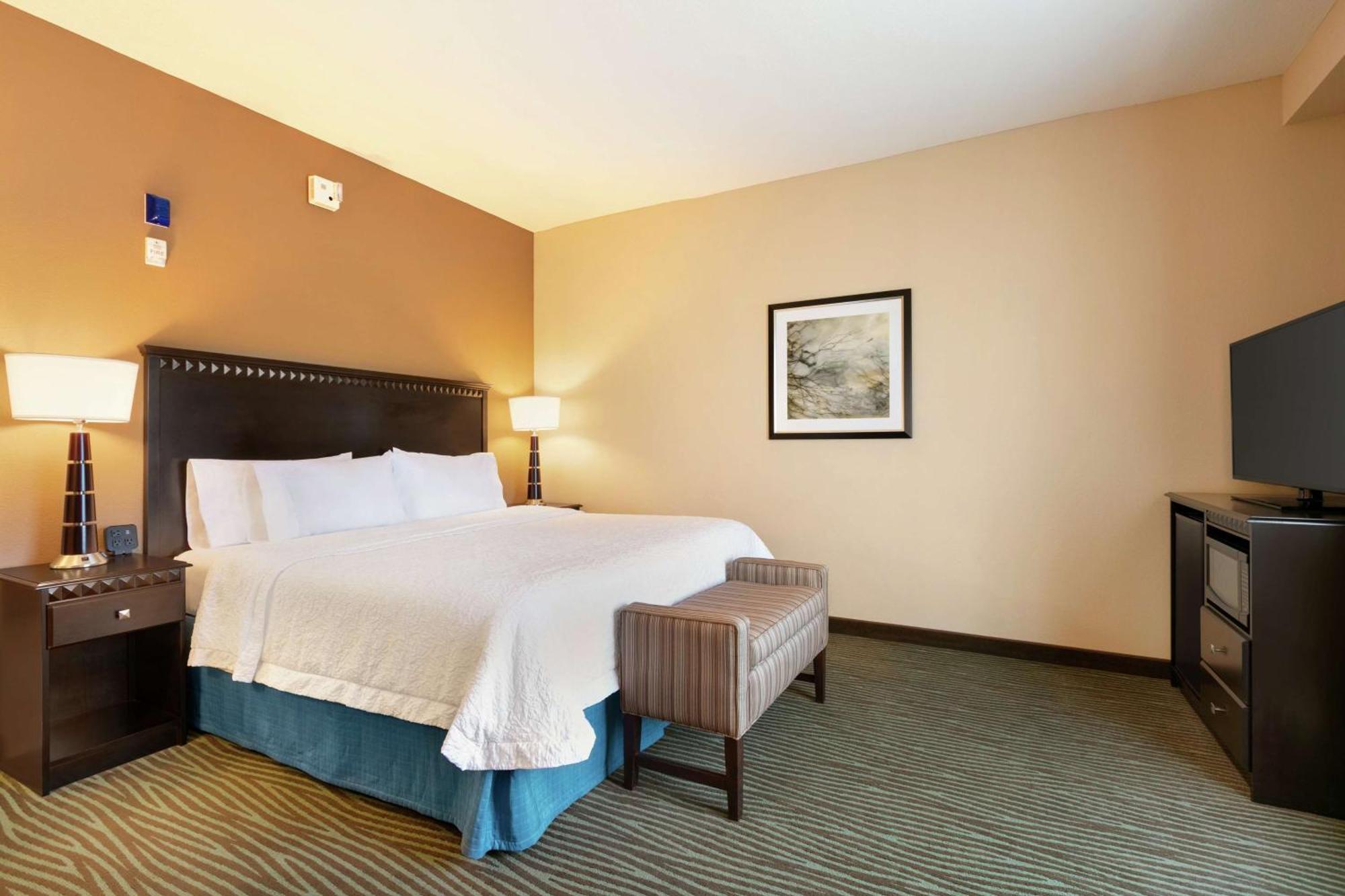 Hampton Inn And Suites Parkersburg Downtown Εξωτερικό φωτογραφία