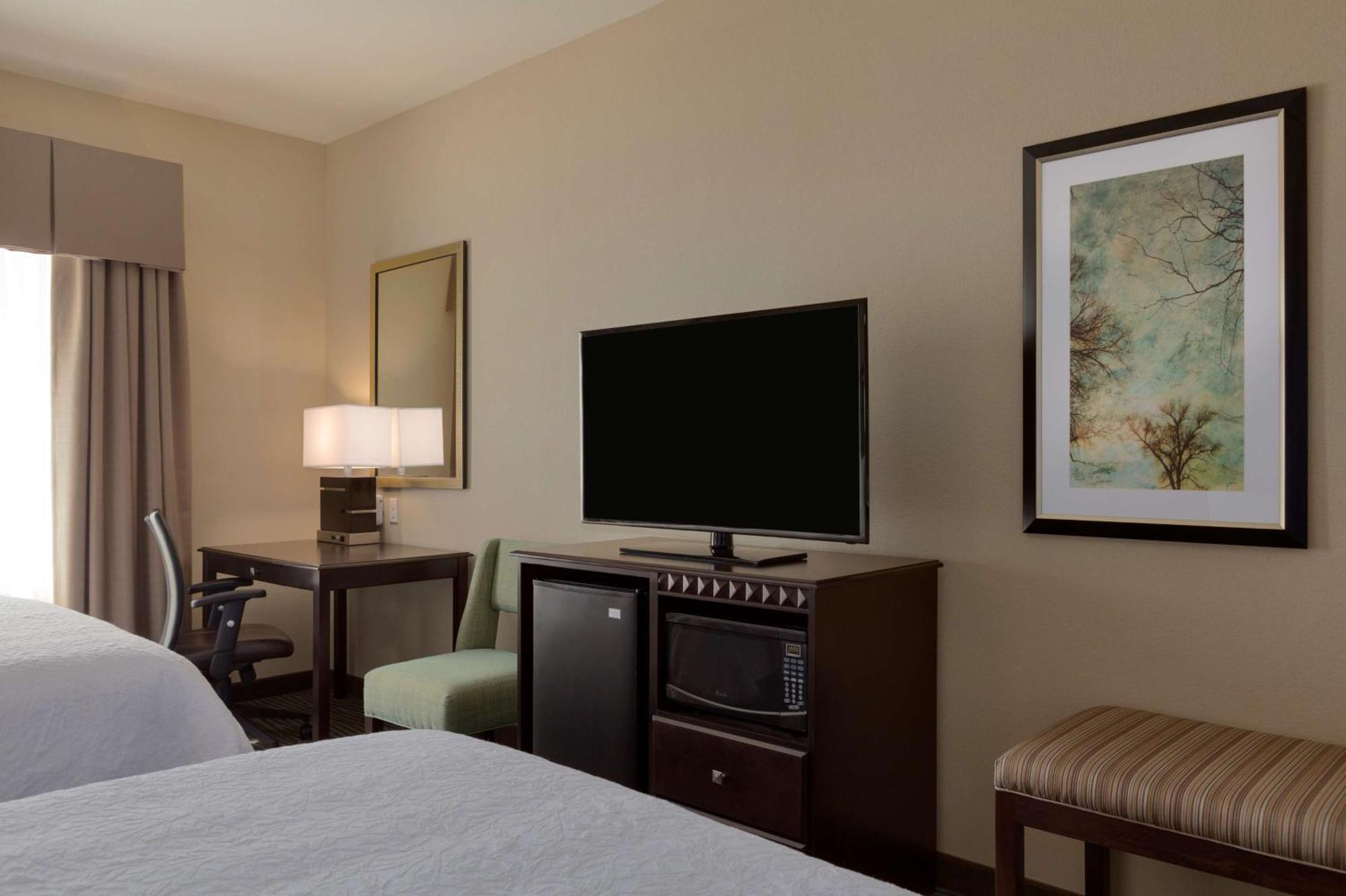 Hampton Inn And Suites Parkersburg Downtown Εξωτερικό φωτογραφία