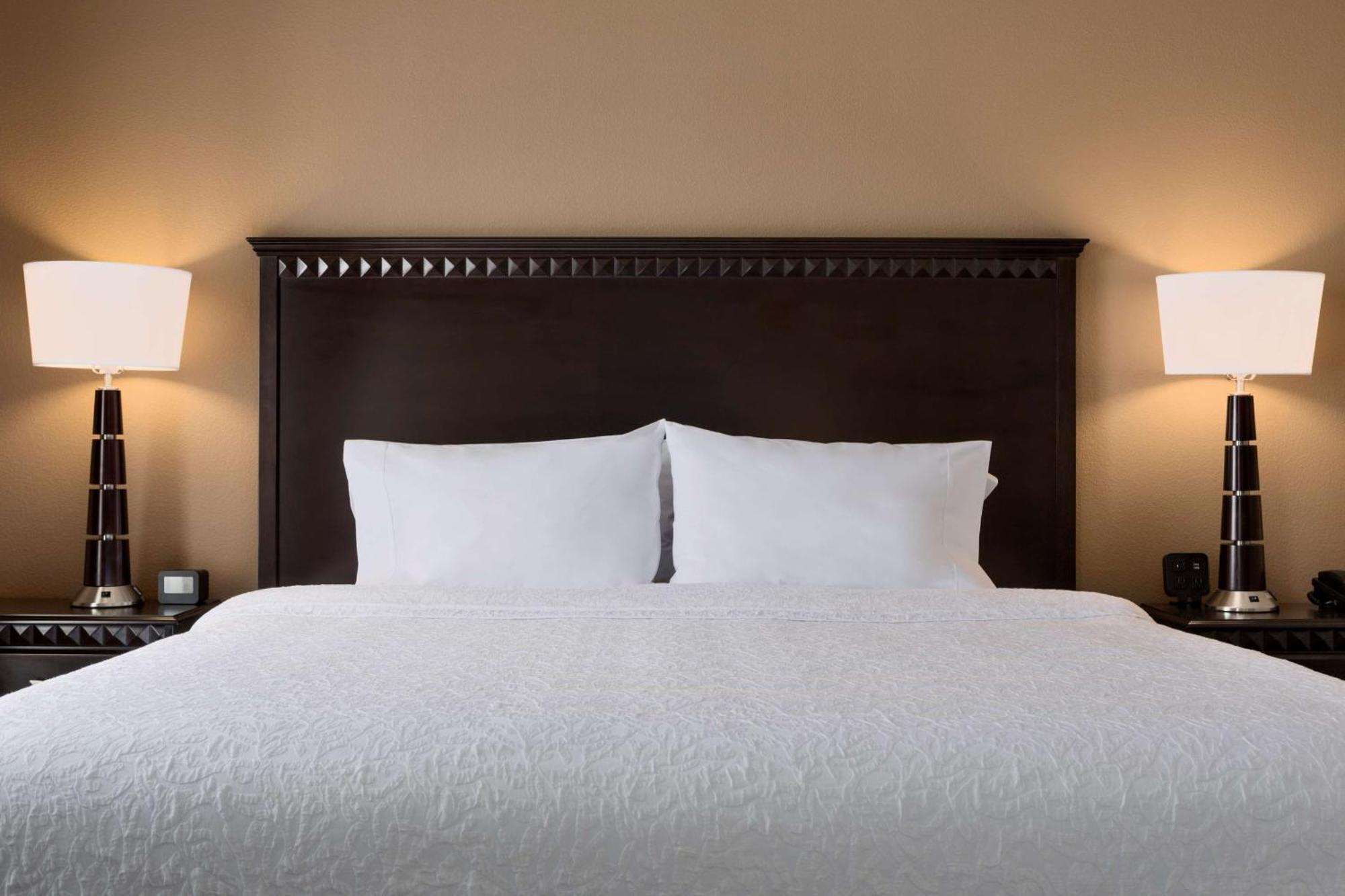 Hampton Inn And Suites Parkersburg Downtown Εξωτερικό φωτογραφία