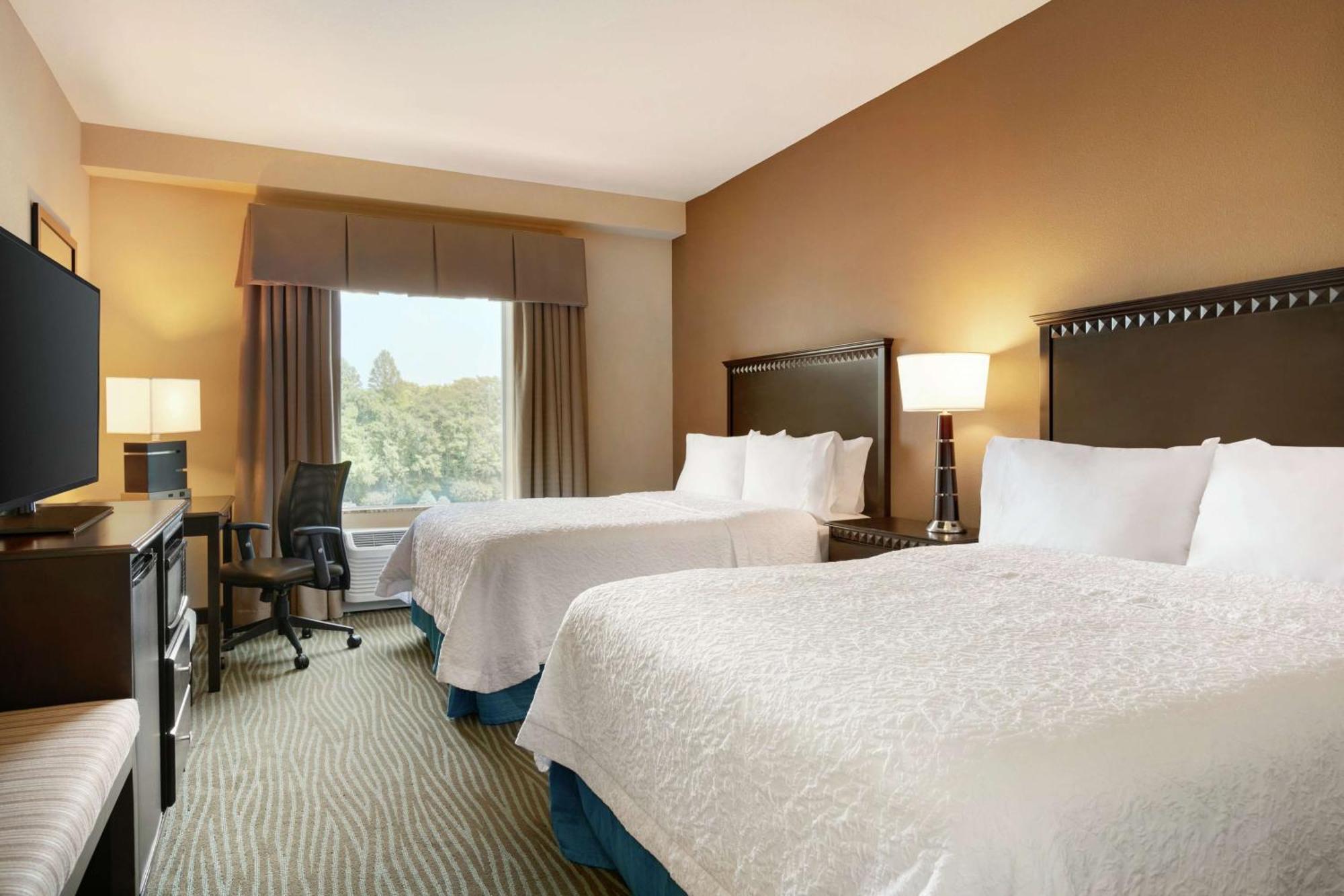 Hampton Inn And Suites Parkersburg Downtown Εξωτερικό φωτογραφία