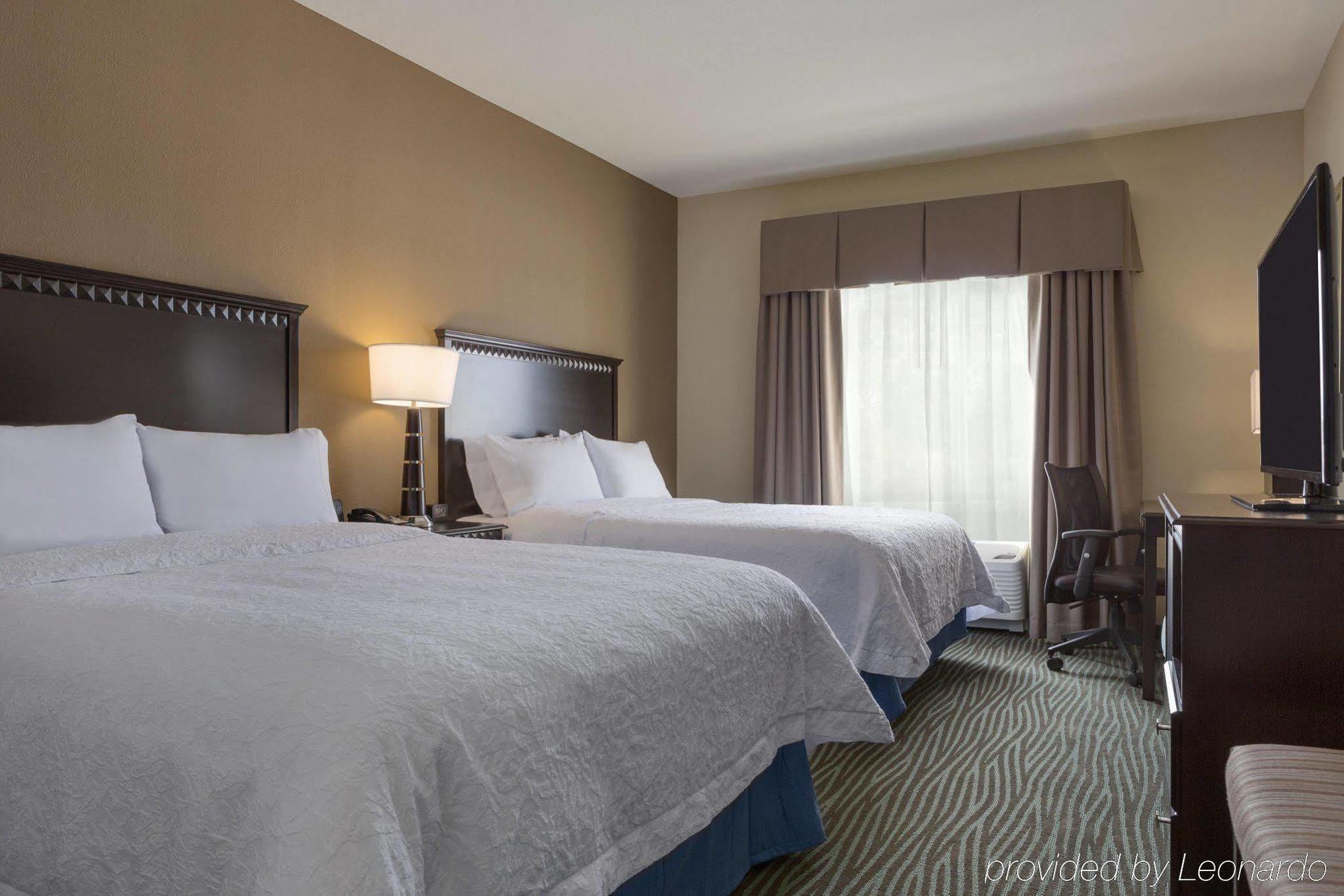 Hampton Inn And Suites Parkersburg Downtown Εξωτερικό φωτογραφία