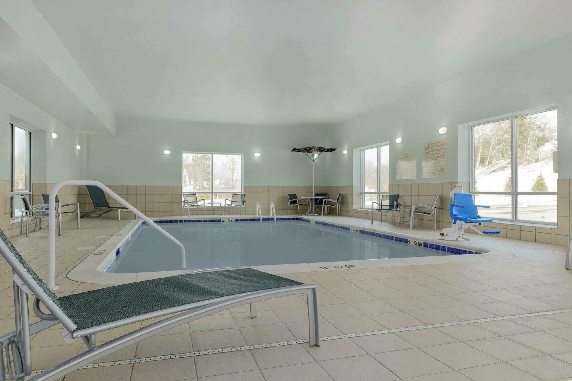 Hampton Inn And Suites Parkersburg Downtown Εξωτερικό φωτογραφία